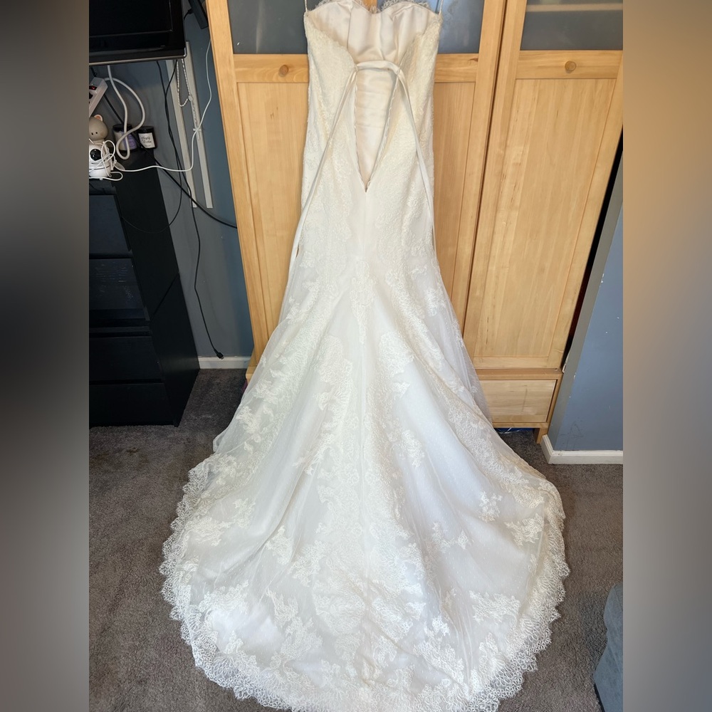 Maggie Sottero Cream Lace Wedding Dress - Picture 2 of 3